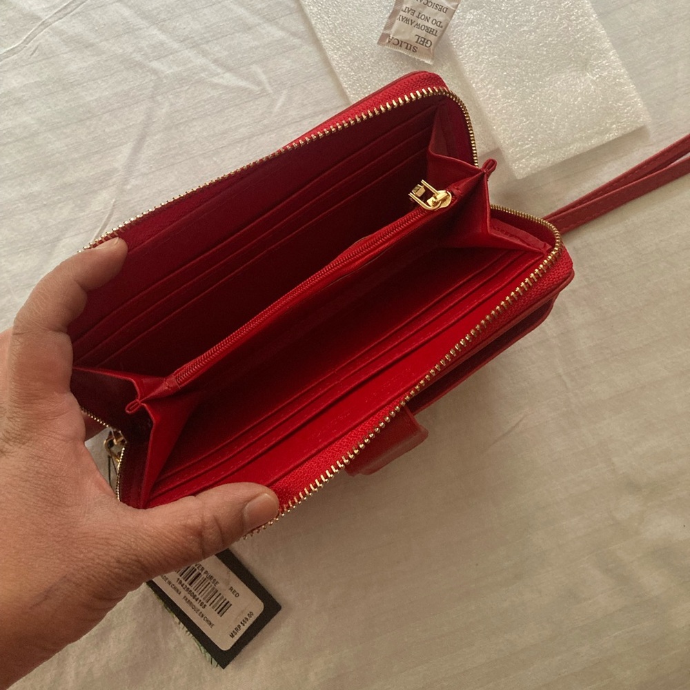 Badgley Mischka Red Studded Women's Wallet New With Tags - Picture 6 of 10